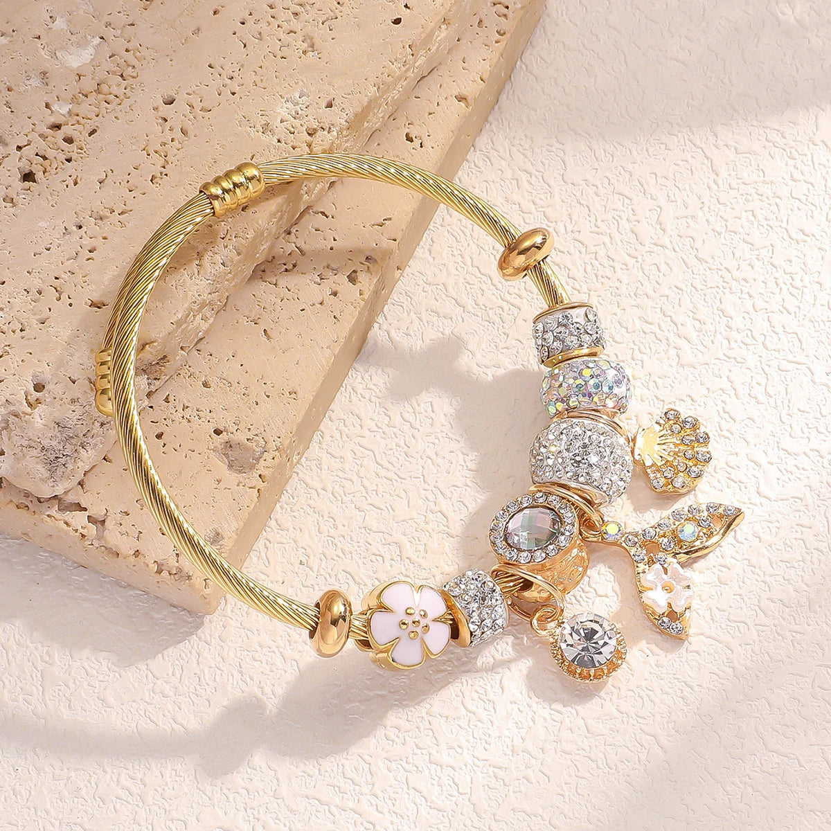 Bracelete Multi Elementos Dourado